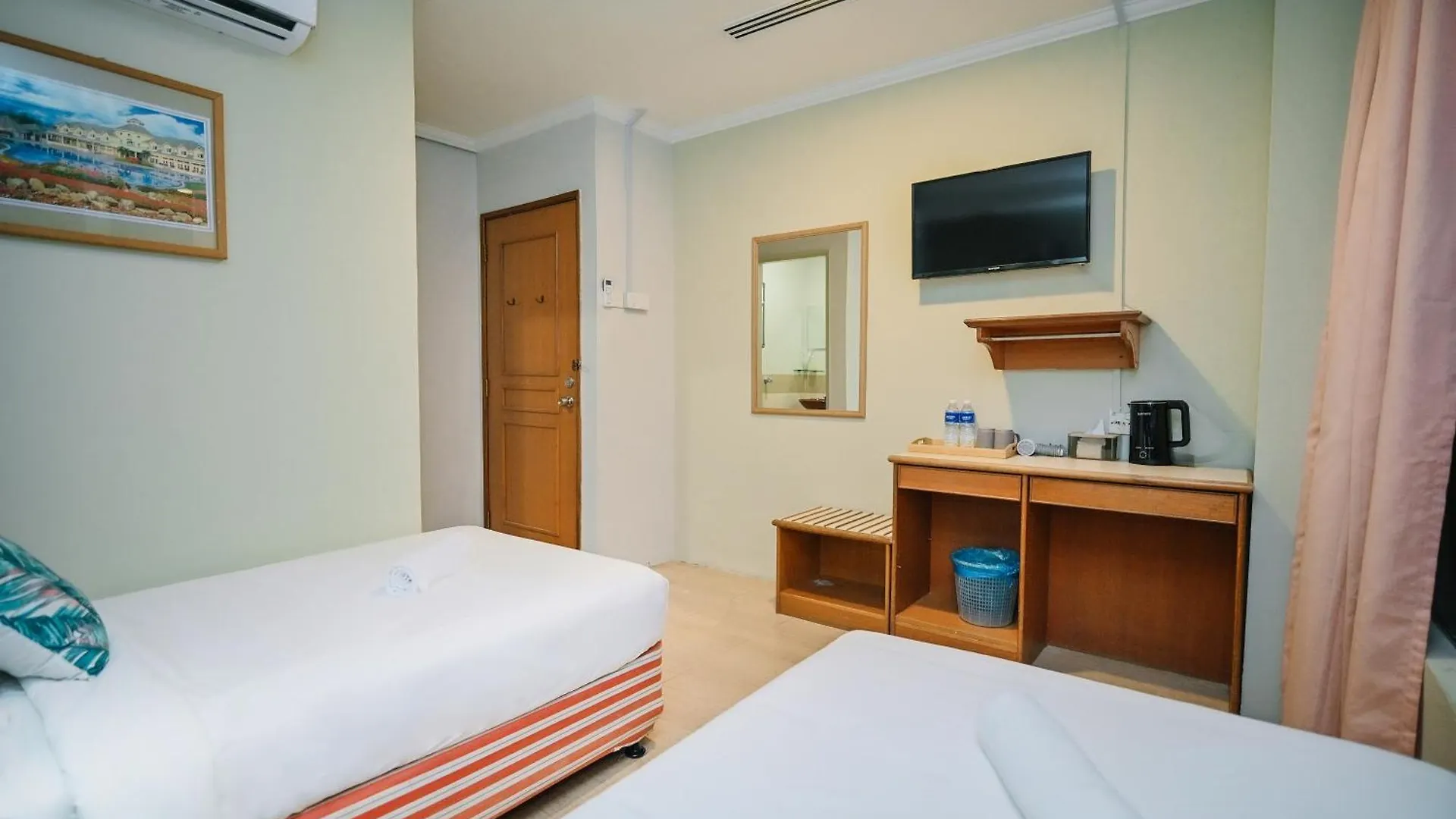Swing & Pillows - Chinatown Kuala Lumpur Hotel